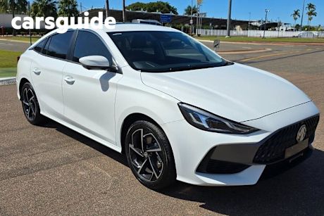 White 2024 MG MG5 Sedan Essence