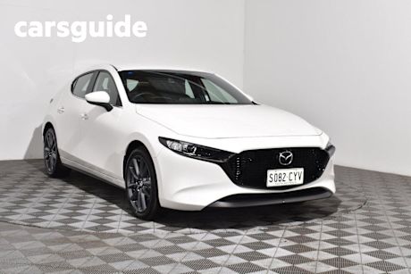 White 2023 Mazda Mazda3 Hatch