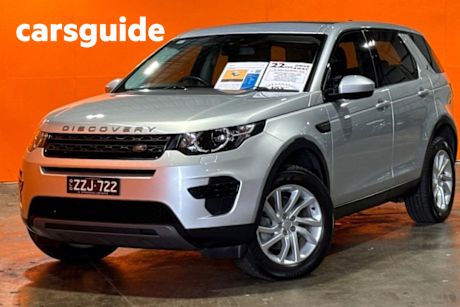Silver 2017 Land Rover Discovery Wagon TD4 S