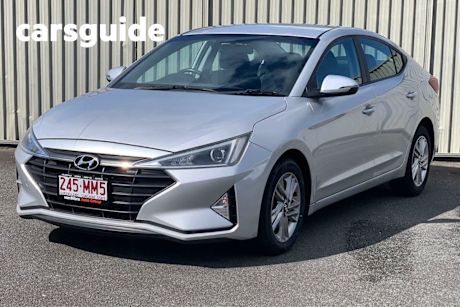 Silver 2018 Hyundai Elantra Sedan Active 2.0 MPI