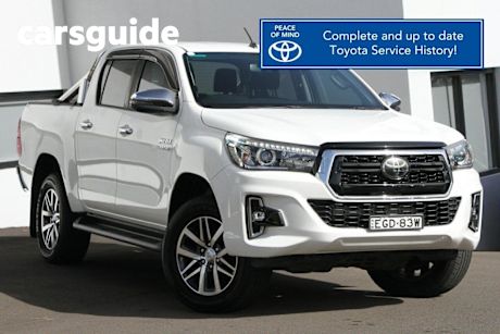 White 2020 Toyota Hilux Double Cab Pick Up SR5 (4X4)