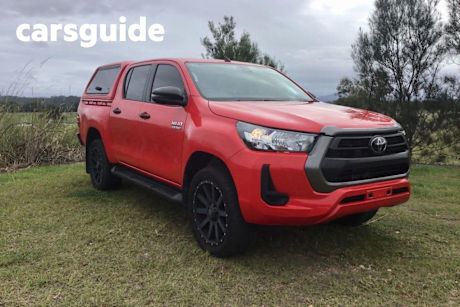 White 2021 Toyota Hilux Ute Tray SR