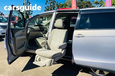Silver 2007 Toyota Estima Wagon