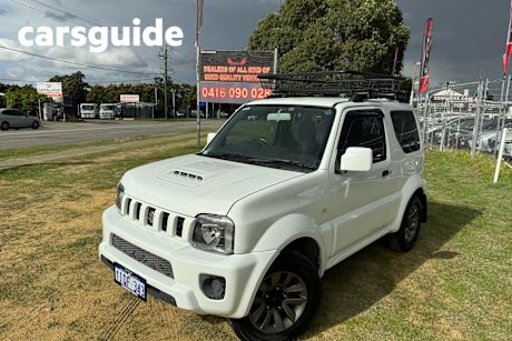 White 2015 Suzuki Jimny Wagon
