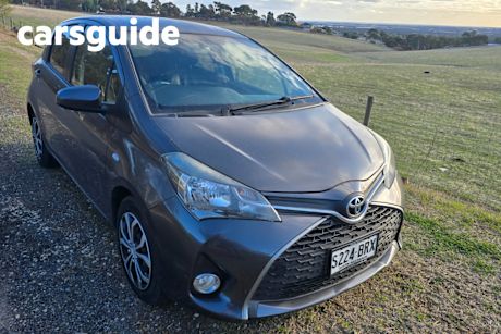 Grey 2015 Toyota Yaris Hatchback SX