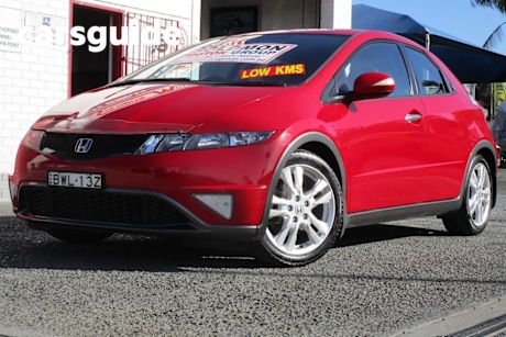 Red 2011 Honda Civic Hatchback SI