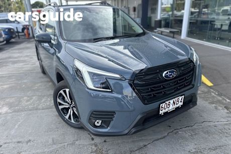 Blue 2024 Subaru Forester Wagon 2.5I Premium (awd)