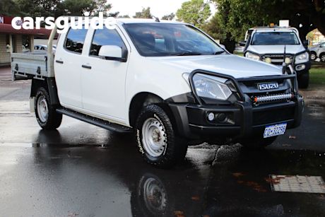 White 2018 Isuzu D-MAX Crew Cab Chassis SX (4X4)