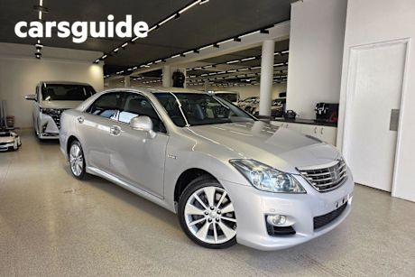 Silver 2009 Toyota Crown Sedan HYBRID GWS204 (ZX001231)