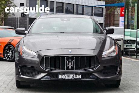 Grey 2017 Maserati Quattroporte Sedan S Gransport