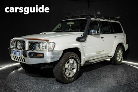 White 2011 Nissan Patrol Wagon ST (4X4)