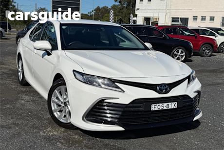 White 2022 Toyota Camry Sedan Ascent