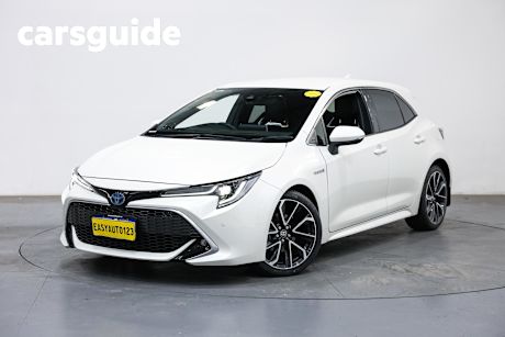 White 2019 Toyota Corolla Hatchback ZR (hybrid)
