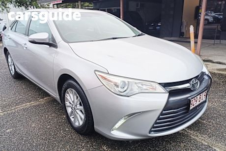 Silver 2017 Toyota Camry Sedan Altise