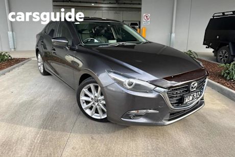 Grey 2018 Mazda 3 Sedan SP25 GT