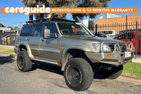 Gold 2004 Nissan Patrol Wagon ST-L (4X4)