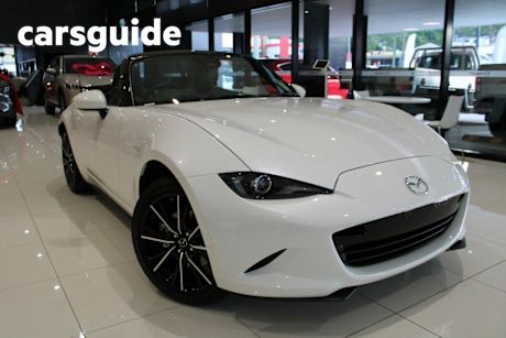 White 2024 Mazda MX-5 Convertible G20 Roadster GT