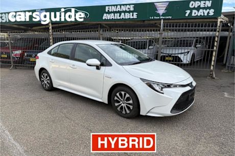 White 2020 Toyota Corolla Sedan Ascent Sport (hybrid)