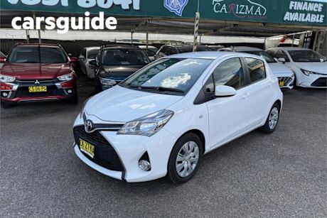 White 2016 Toyota Yaris Hatchback SX