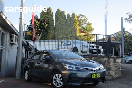 Silver 2017 Toyota Corolla Sedan Ascent