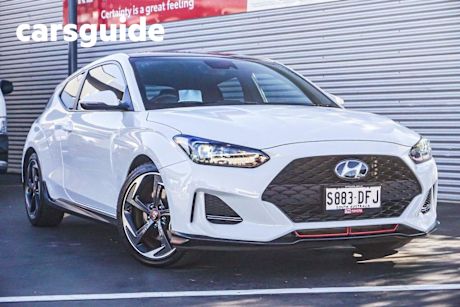 White 2019 Hyundai Veloster Coupe Turbo Premium