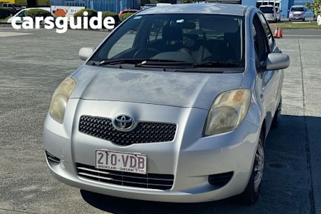 Silver 2007 Toyota Yaris Hatchback YRS