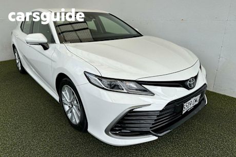 White 2021 Toyota Camry Sedan Ascent + SAT NAV