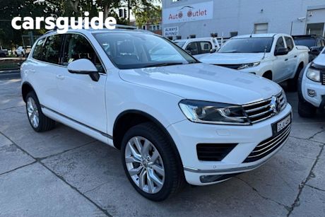 White 2015 Volkswagen Touareg Wagon V6 TDI