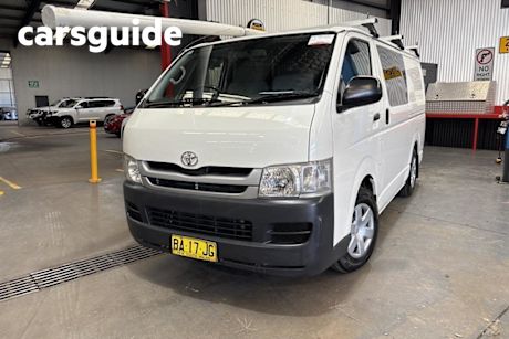 White 2008 Toyota Hiace Van LWB