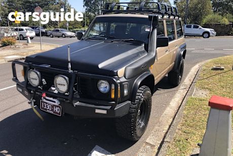 Brown 1996 Nissan Patrol Wagon rx -4x4
