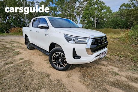 White 2021 Toyota Hilux Double Cab Pick Up SR5 (4X4)