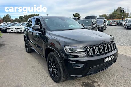 Black 2020 Jeep Grand Cherokee Wagon Night Eagle (4X4)