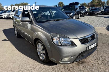 Grey 2010 Kia RIO Hatchback S