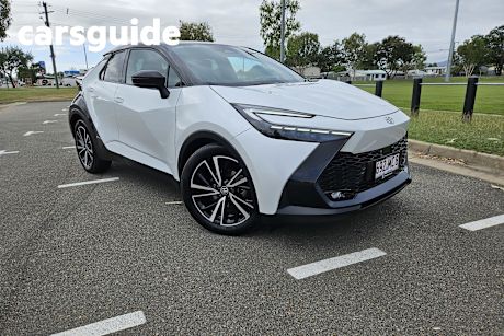 White 2023 Toyota C-HR Wagon Koba (2WD) TWO Tone Hybrid