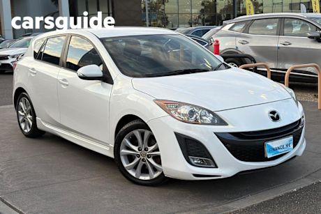 White 2010 Mazda 3 Hatchback SP25