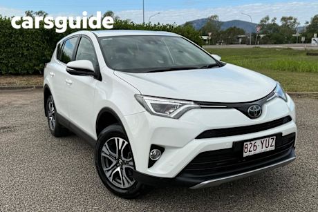 White 2018 Toyota RAV4 Wagon GX (4X4)