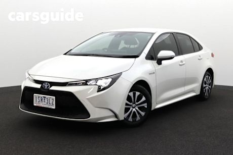 White 2020 Toyota Corolla Sedan Ascent Sport (hybrid)