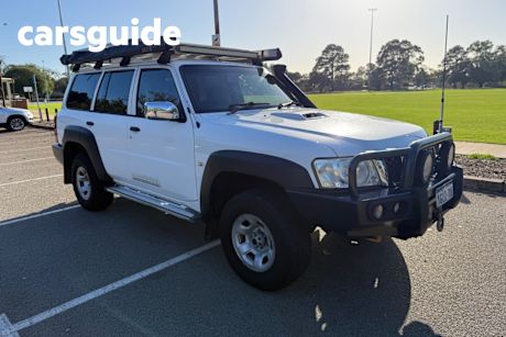 White 2013 Nissan Patrol Wagon DX (4X4)