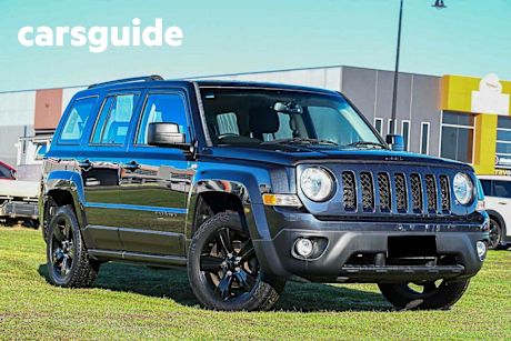 Black 2014 Jeep Patriot Wagon Blackhawk
