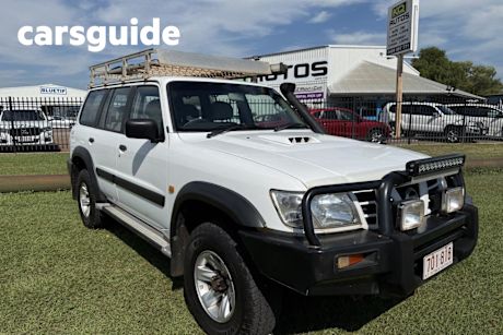 White 2004 Nissan Patrol Wagon ST (4X4)
