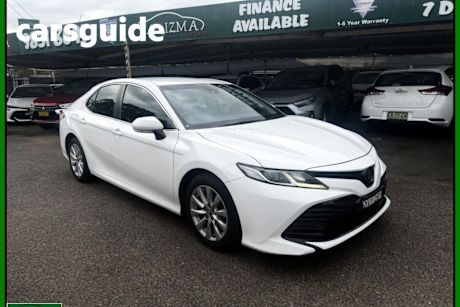 White 2018 Toyota Camry Sedan Ascent