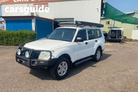 White 2007 Mitsubishi Pajero OtherCar GLX