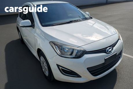 White 2014 Hyundai I20 Hatchback Active