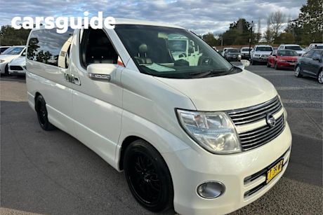 White 2008 Nissan Elgrand Wagon Highway Star
