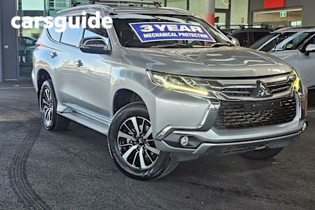 Silver 2016 Mitsubishi Pajero Sport Wagon GLS (4X4) 7 Seat