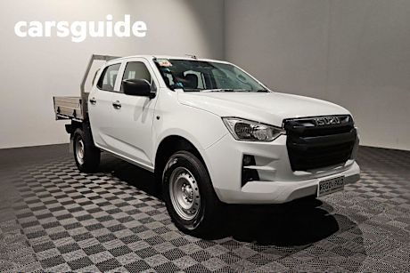 White 2023 Isuzu D-MAX Crew Cab Chassis SX (4X4)