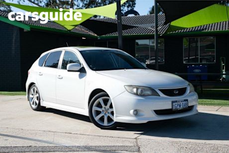 White 2009 Subaru Impreza Hatchback RS (awd)