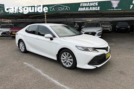 White 2019 Toyota Camry Sedan Ascent