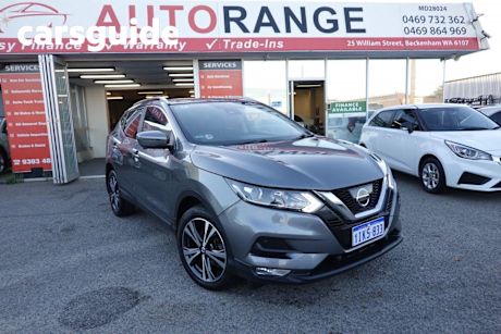 Grey 2018 Nissan Qashqai Wagon