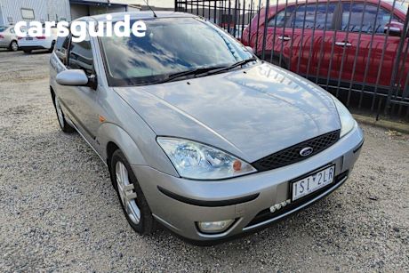 Silver 2002 Ford Focus Hatchback Zetec